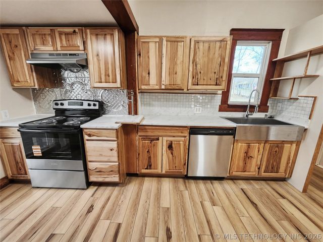 611 Goingsnake Street, Tahlequah, OK 74464