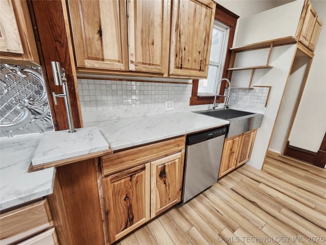 611 Goingsnake Street, Tahlequah, OK 74464