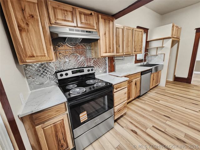 611 Goingsnake Street, Tahlequah, OK 74464