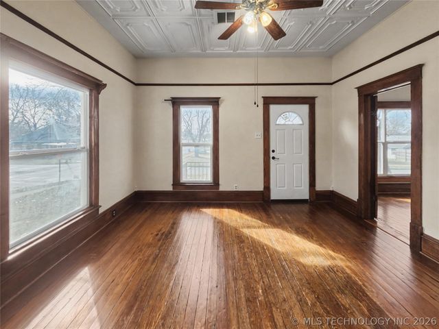 611 Goingsnake Street, Tahlequah, OK 74464