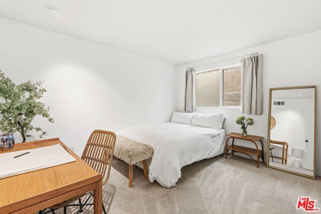 1933 W Kingston Place, Los Angeles, CA 90026
