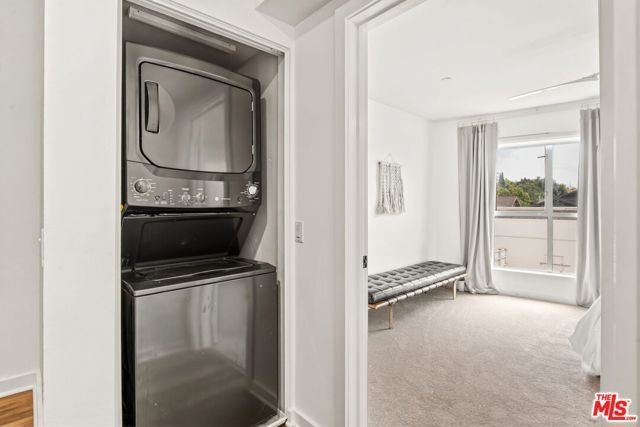 1933 W Kingston Place, Los Angeles, CA 90026