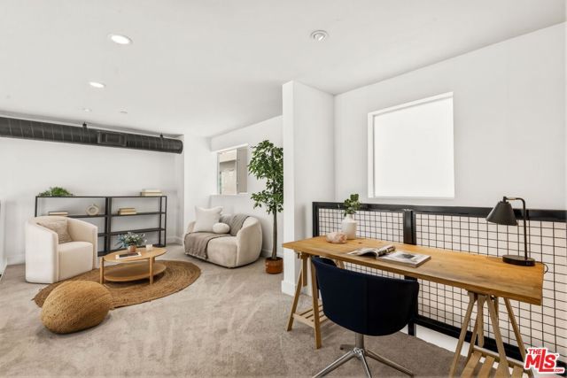 1933 W Kingston Place, Los Angeles, CA 90026