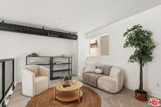 1933 W Kingston Place, Los Angeles, CA 90026