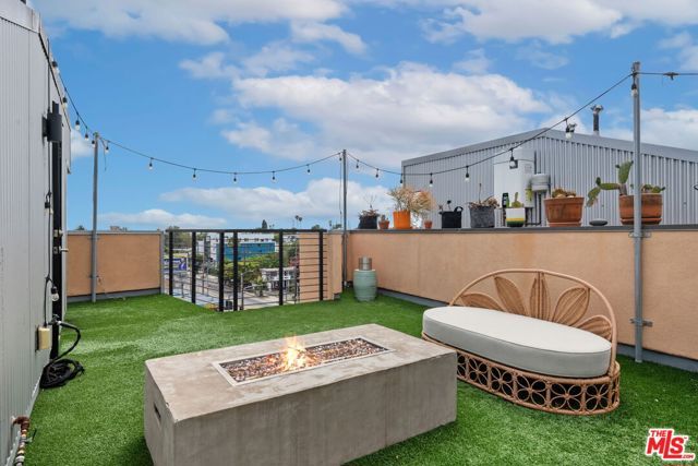 1933 W Kingston Place, Los Angeles, CA 90026