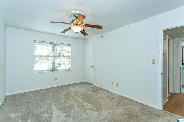 2098 Montreat Cir, Birmingham, AL 35216