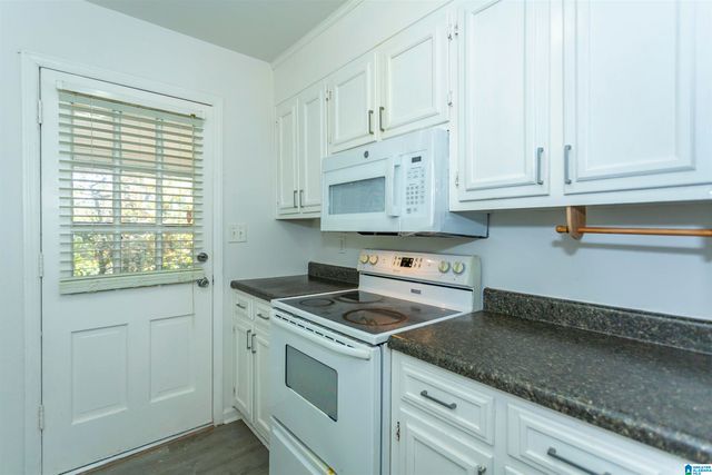 2098 Montreat Cir, Birmingham, AL 35216