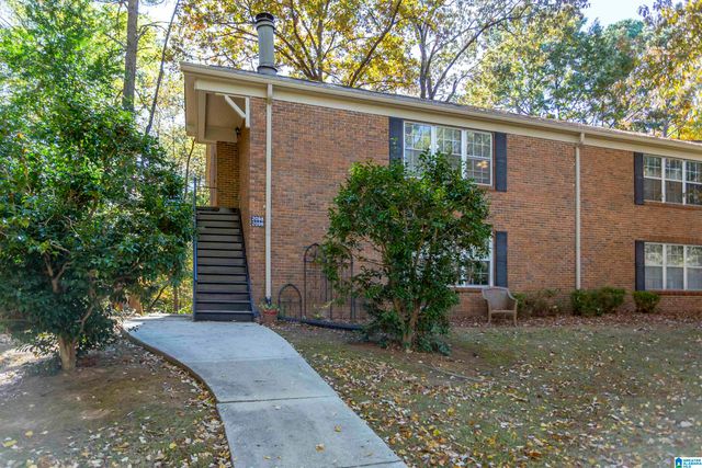 2098 Montreat Cir, Birmingham, AL 35216