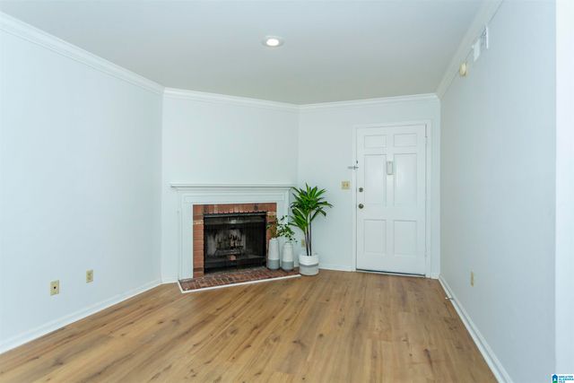 2098 Montreat Cir, Birmingham, AL 35216