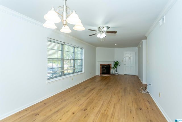 2098 Montreat Cir, Birmingham, AL 35216