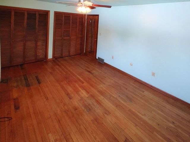 2585 S Jugtown Road, Coal City, IL 60416