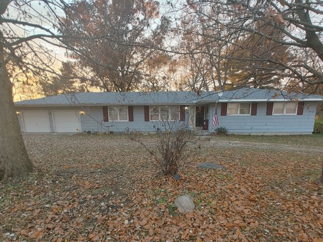 2585 S Jugtown Road, Coal City, IL 60416
