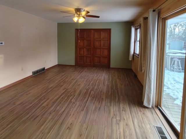 2585 S Jugtown Road, Coal City, IL 60416