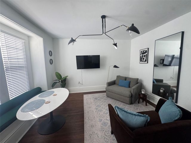 1038 Ashland Street 2, Houston, TX 77008