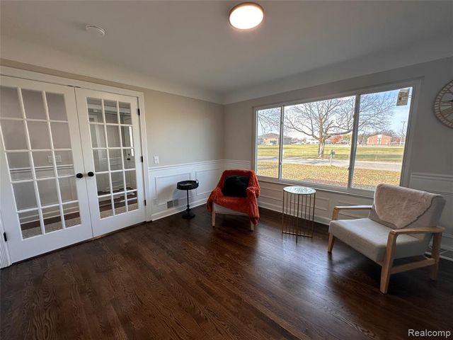 16970 Park Lane, Fraser, MI 48026