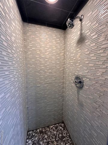 16970 Park Lane, Fraser, MI 48026