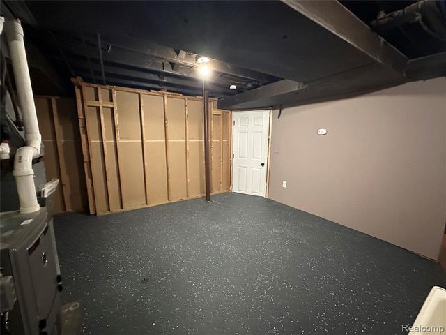 16970 Park Lane, Fraser, MI 48026