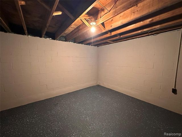 16970 Park Lane, Fraser, MI 48026