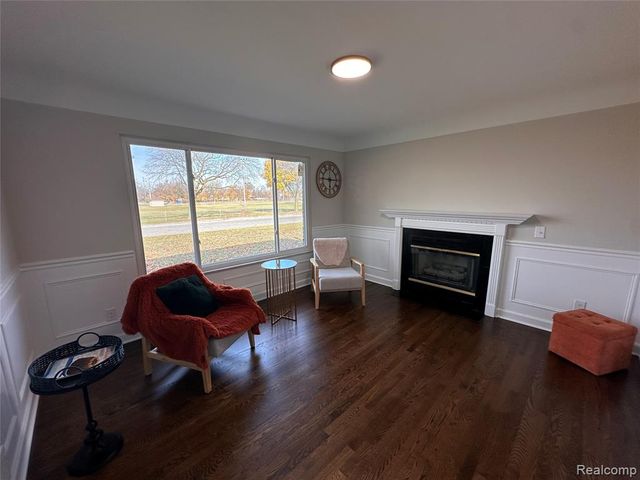 16970 Park Lane, Fraser, MI 48026