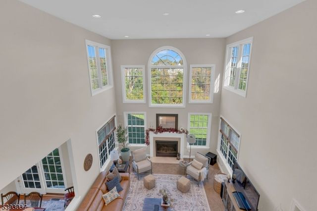 1 Surrey Ln, West Amwell Twp., NJ 08530