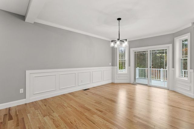 593 Cohas Avenue, Manchester, NH 03109