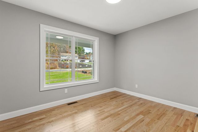 593 Cohas Avenue, Manchester, NH 03109