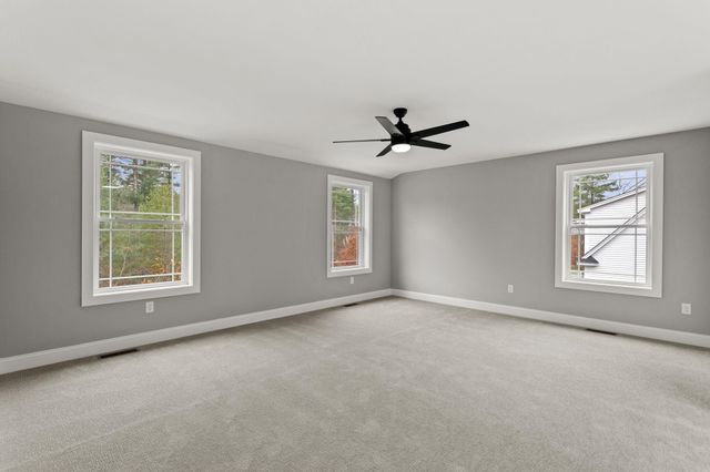 593 Cohas Avenue, Manchester, NH 03109