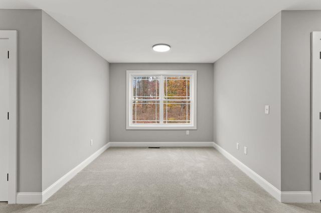 593 Cohas Avenue, Manchester, NH 03109