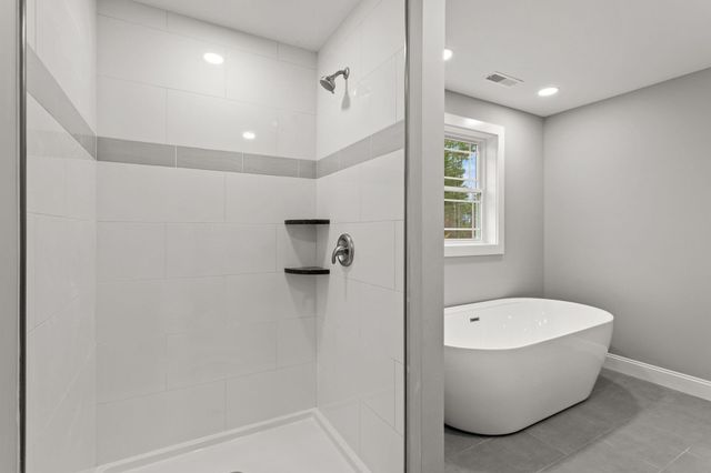 593 Cohas Avenue, Manchester, NH 03109