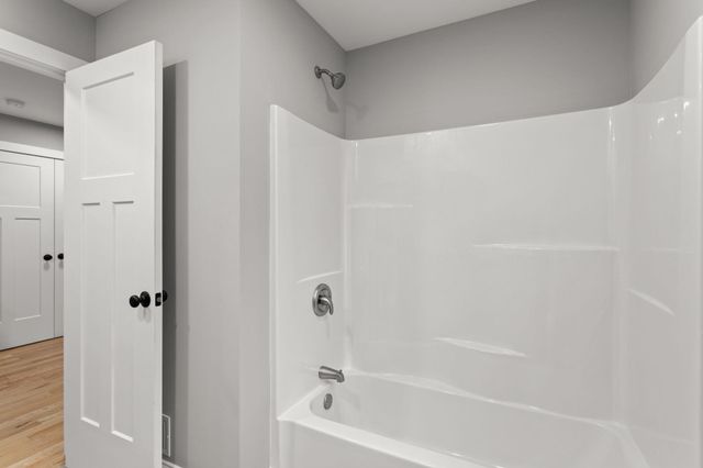 593 Cohas Avenue, Manchester, NH 03109