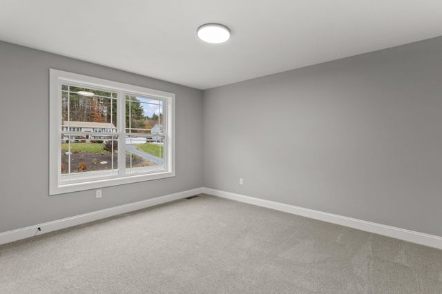 593 Cohas Avenue, Manchester, NH 03109