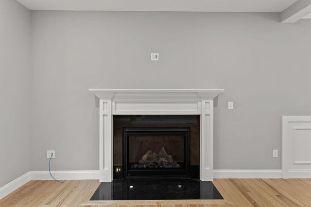 593 Cohas Avenue, Manchester, NH 03109