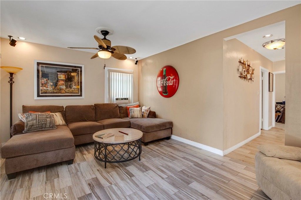 Image 16 of property listing at 4635 W 137th, Hawthorne, CA 90250