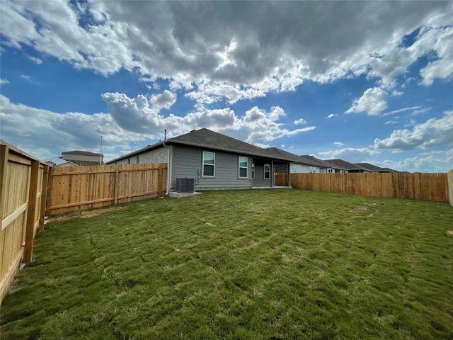 21028 Price Daniel DR, Manor, TX 78653