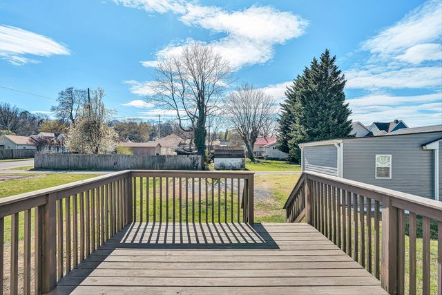 902 Bowman AVE, Salem, VA 24153