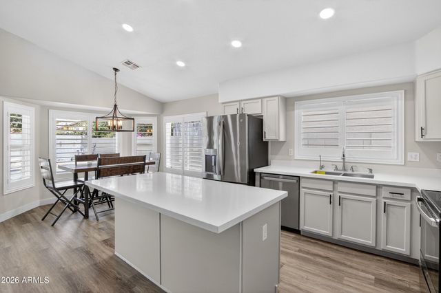 624 E SHEFFIELD Avenue, Gilbert, AZ 85296