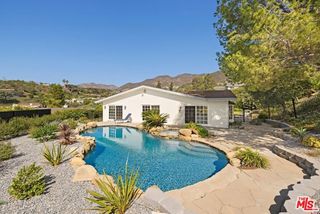 250 Surfview Drive, Pacific Palisades (los Angeles), CA 90272