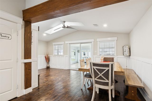 1910 East Avenue, Katy, TX 77493