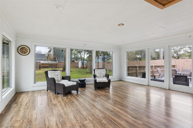 1910 East Avenue, Katy, TX 77493