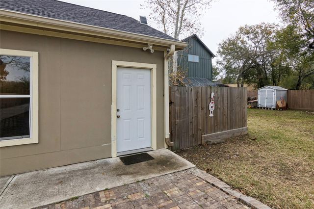 1910 East Avenue, Katy, TX 77493