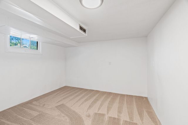 5504 N Post St, Spokane, WA 99205