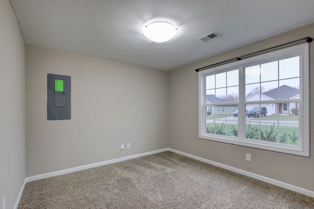 834 Rushing Dr, Clarksville, TN 37042