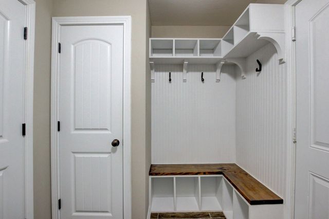 834 Rushing Dr, Clarksville, TN 37042