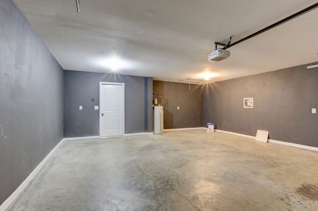 834 Rushing Dr, Clarksville, TN 37042