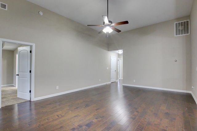 834 Rushing Dr, Clarksville, TN 37042