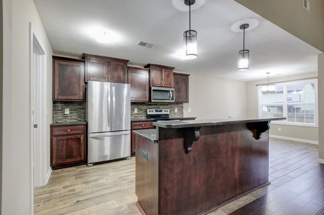 834 Rushing Dr, Clarksville, TN 37042