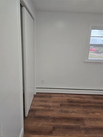 21 Carriage Drive, Newburgh, NY 12550