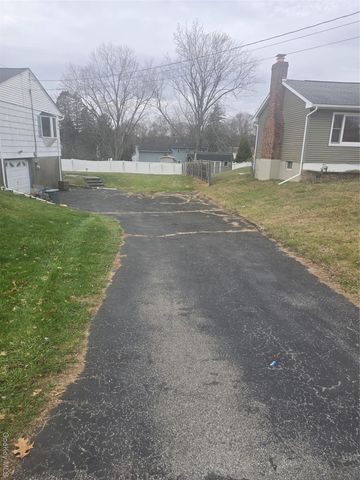 21 Carriage Drive, Newburgh, NY 12550