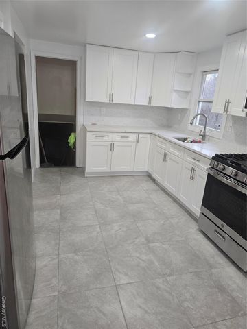 21 Carriage Drive, Newburgh, NY 12550