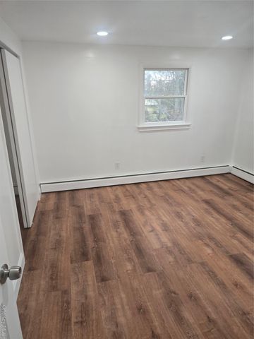 21 Carriage Drive, Newburgh, NY 12550